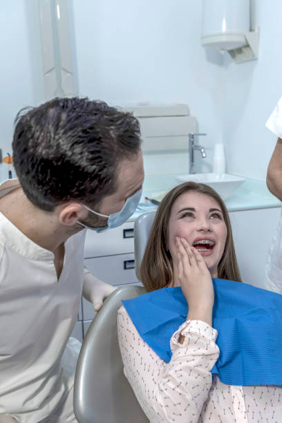 Best Dentist Open Late Near Me  in Burton, MI